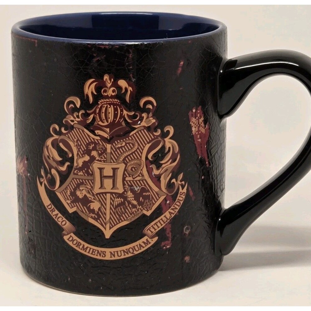 Harry Potter Hogwarts Shield Coffee Cup Mug Black Cracked Texture Warner Bros